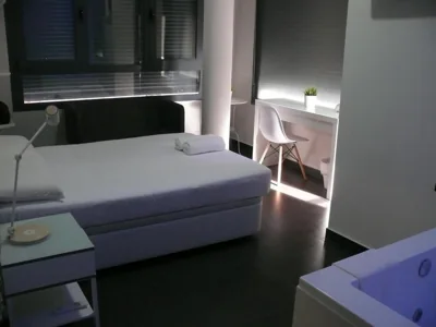 HOSTAL LETTO DAL MARE — Foto 11