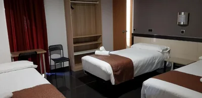 Hostal Levante Barcelona — Foto 11