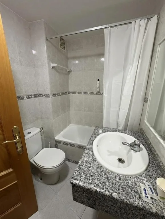 Camera tripla — Hostal Libertad