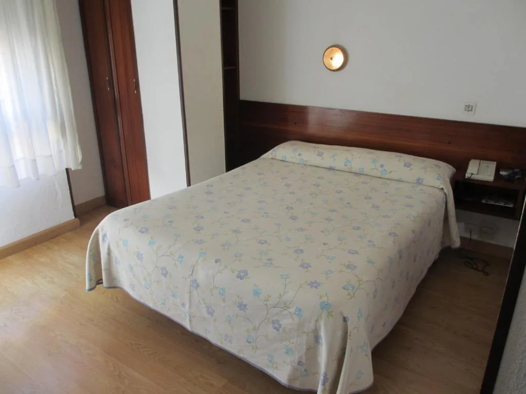 Camera singola — Hostal Liebana