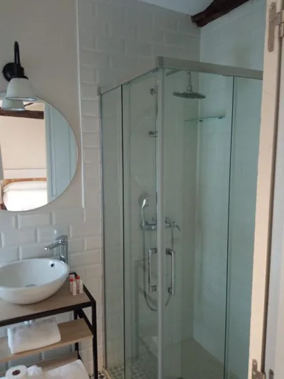Hostal Lierganes Fluviarium Rooms — foto 9