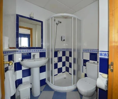 Hostal Linares — photo 3