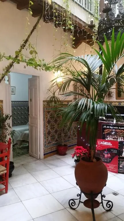 Innenliegendes Economy-Doppelzimmer — Hostal Lis
