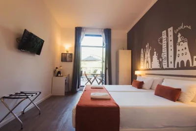 Hostal Live Barcelona — foto 2