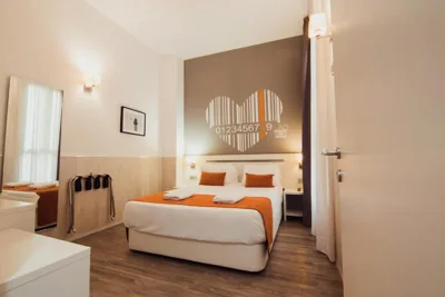 Hostal Live Barcelona — foto 11