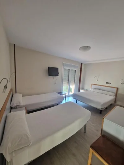 Hostal Lizana 2 — Foto 12