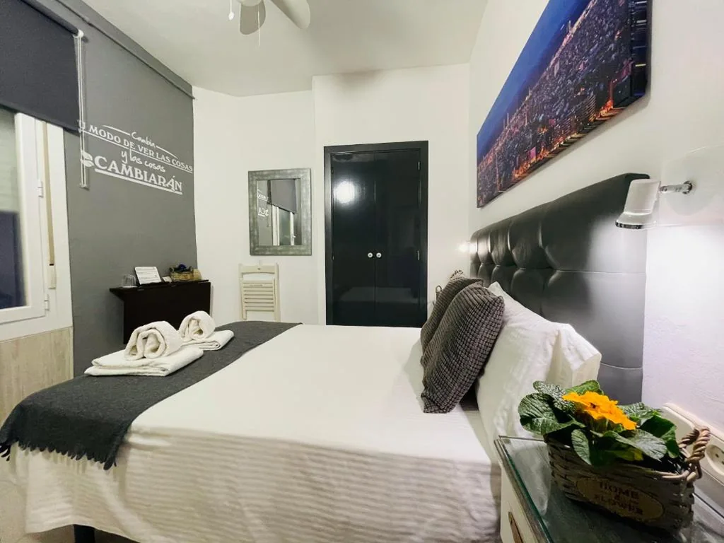 Habitación Doble — Hostal Lleida