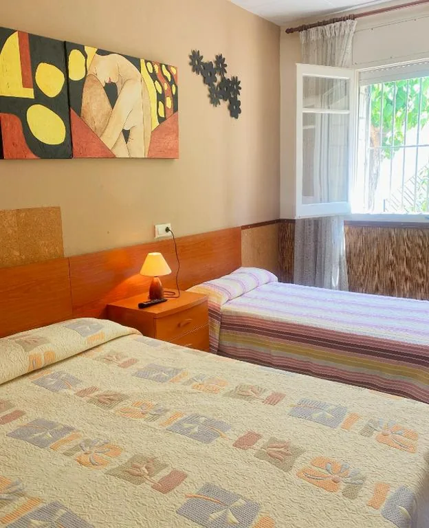 Dreibettzimmer — Hostal Lleida