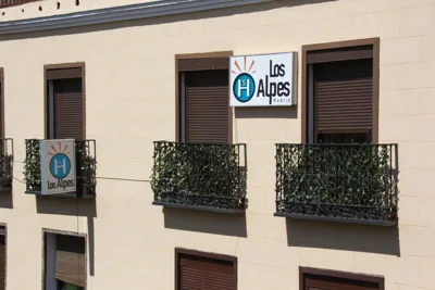 Hostal Los Alpes — 写真 8