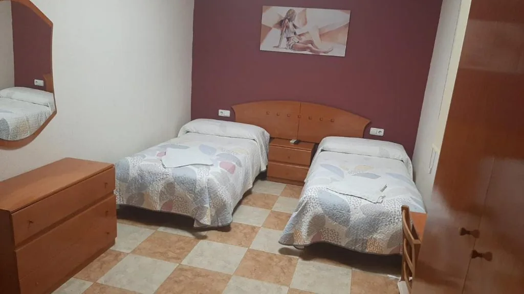 Doppelzimmer mit eigenem Bad — Hostal Los Amigos