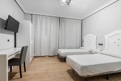 Hostal Los Ángeles — Foto 7