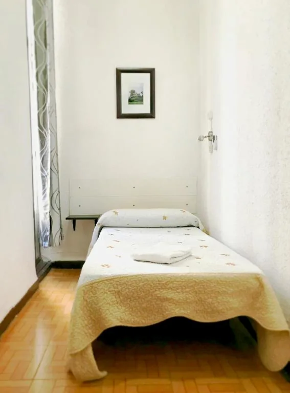 Einzelzimmer — Hostal Los Arcos