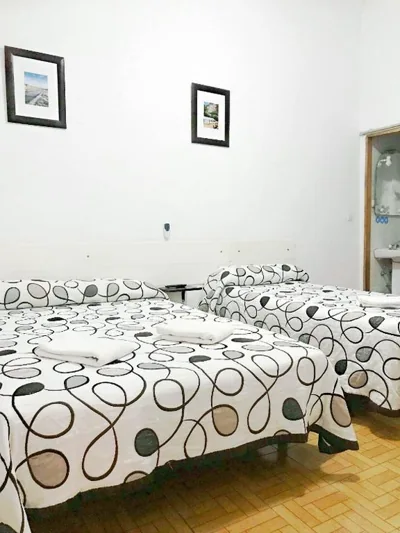 Hostal Los Arcos — Foto 10