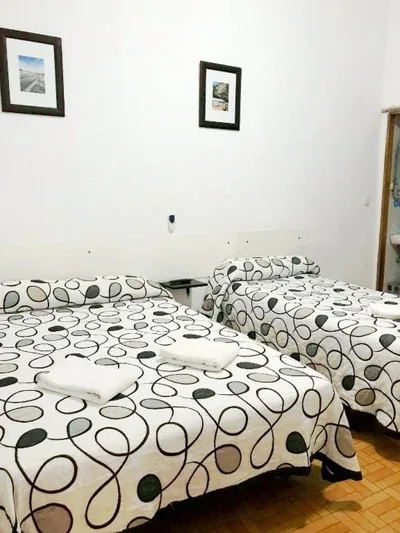 Hostal Los Arcos — Foto 12