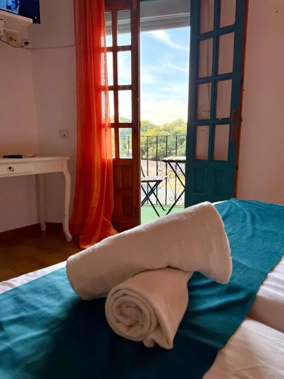 Habitación Doble - 2 camas — Hostal Los Arcos Vejer