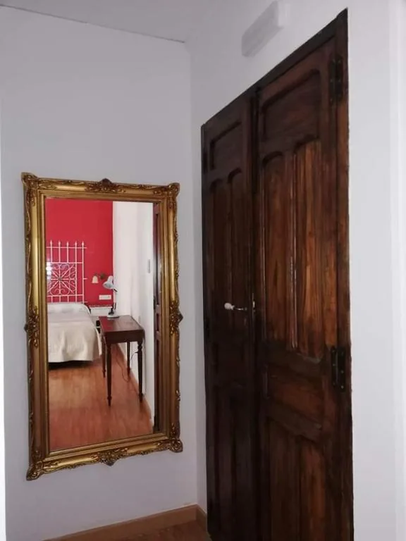 Camera doppia Deluxe con balcone — Hostal los Aromas
