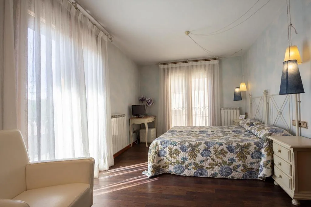 Standard-Dreibettzimmer — Hostal Los Canteros