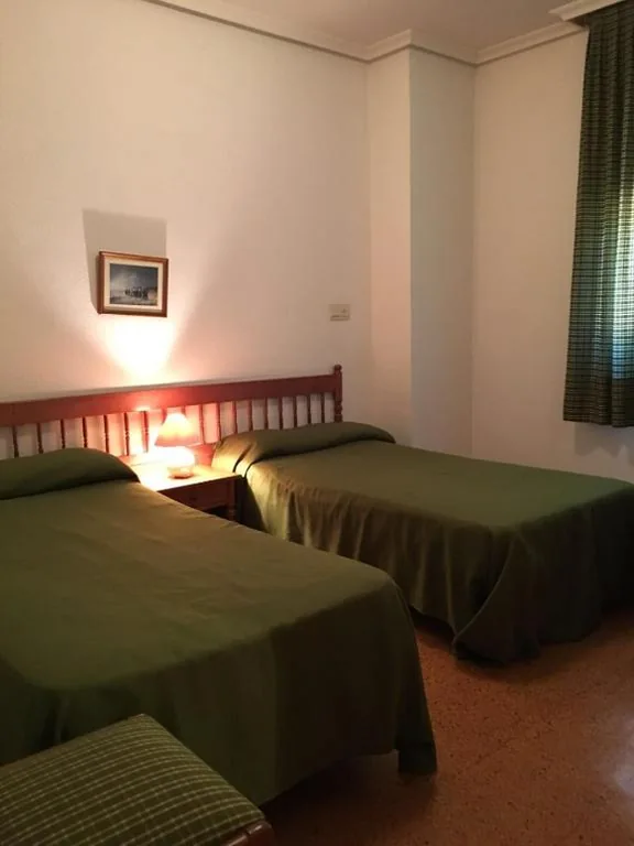 Quarto Individual — Hostal Los Chopos