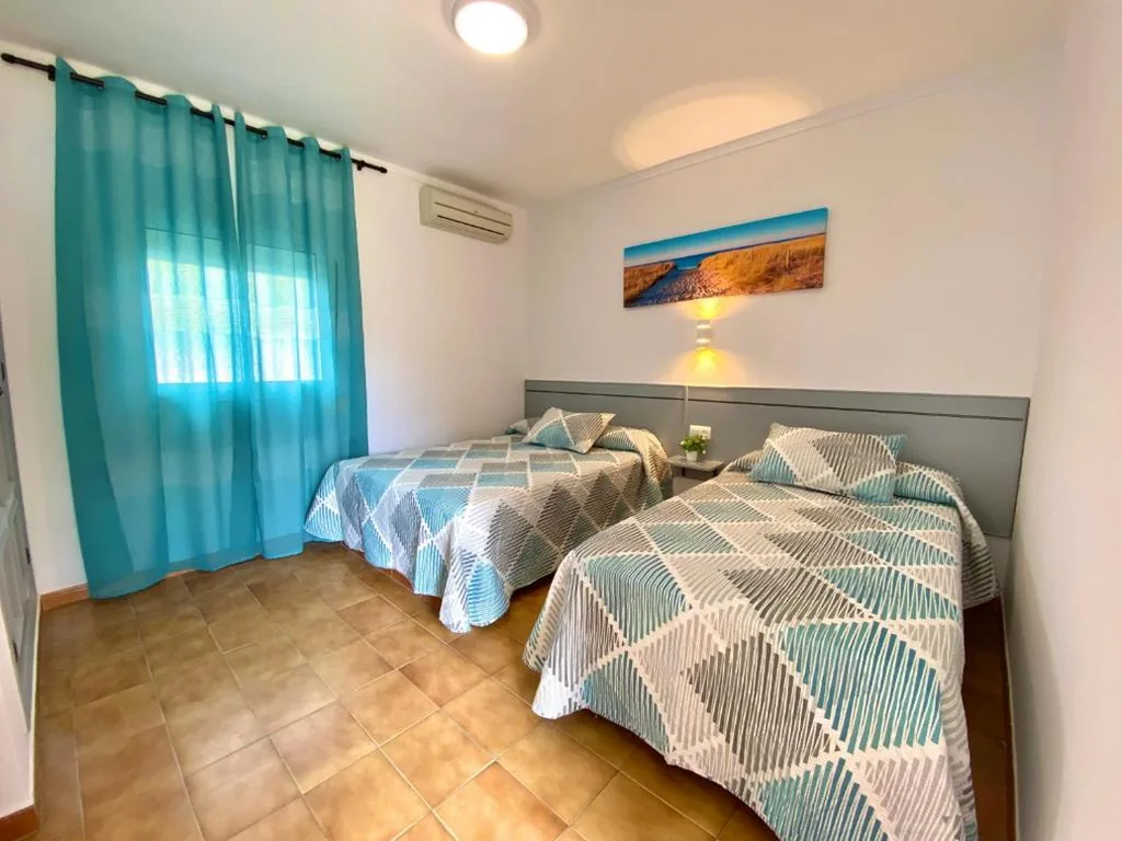 Dreibettzimmer — Hostal Los Mellizos