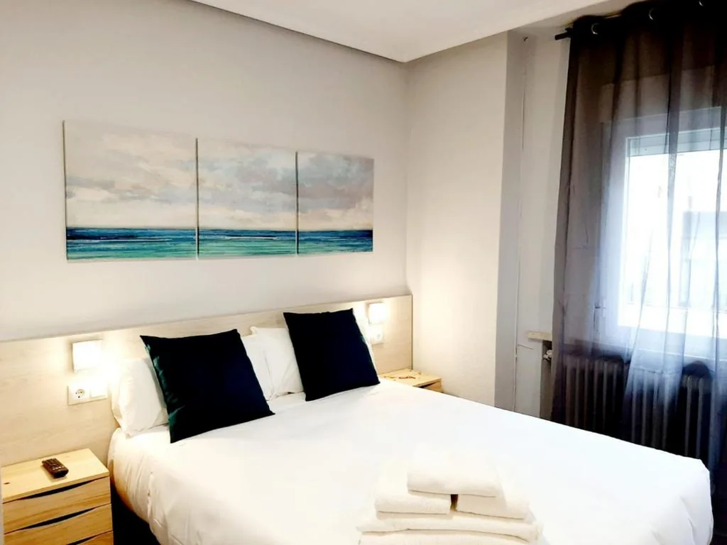 Doppelzimmer — Hostal Lucia by gaiarooms