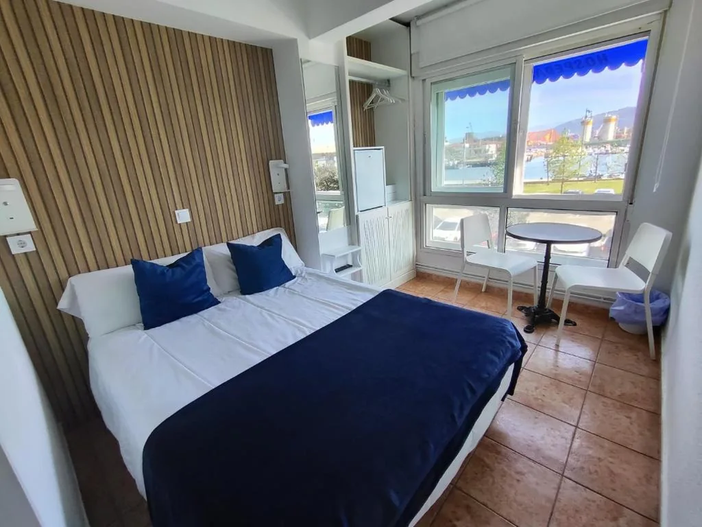 Camera matrimoniale - 1 o 2 letti — Hostal Lucy