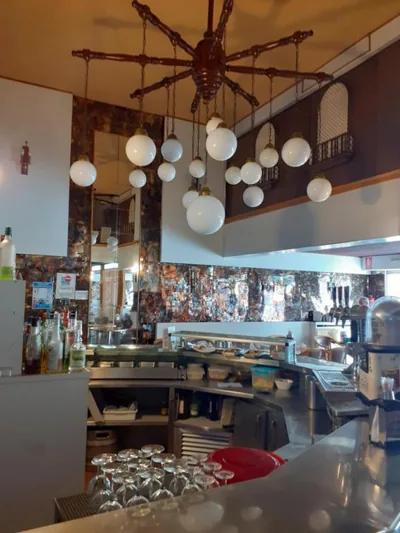 HOSTAl LUJUAN — foto 4