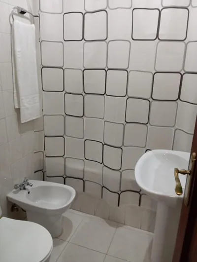 HOSTAl LUJUAN — foto 9