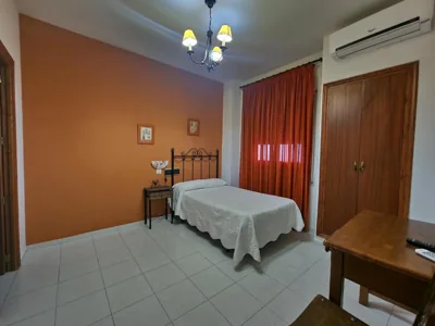 HOSTAl LUJUAN — foto 11