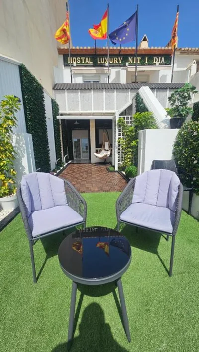 HOSTAL LUXURY NIT I DIA — foto 8