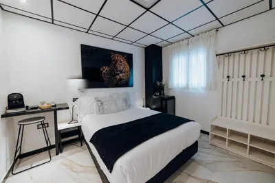 HOSTAL LUXURY NIT I DIA — foto 12