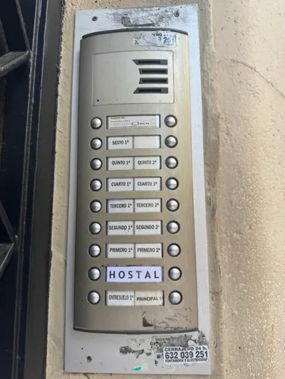 Hostal Madrazo — foto 12