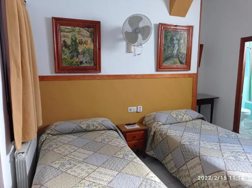Doppelzimmer mit 2 Betten — Hostal Manolo