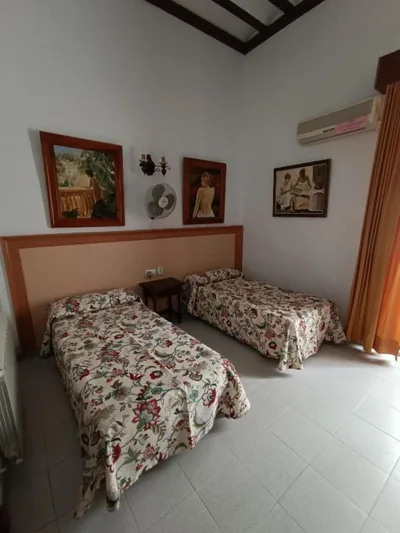 Hostal Manolo — Foto 8