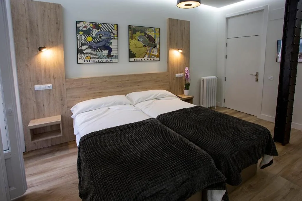 Standard-Doppelzimmer — Hostal Manuela by gaiarooms