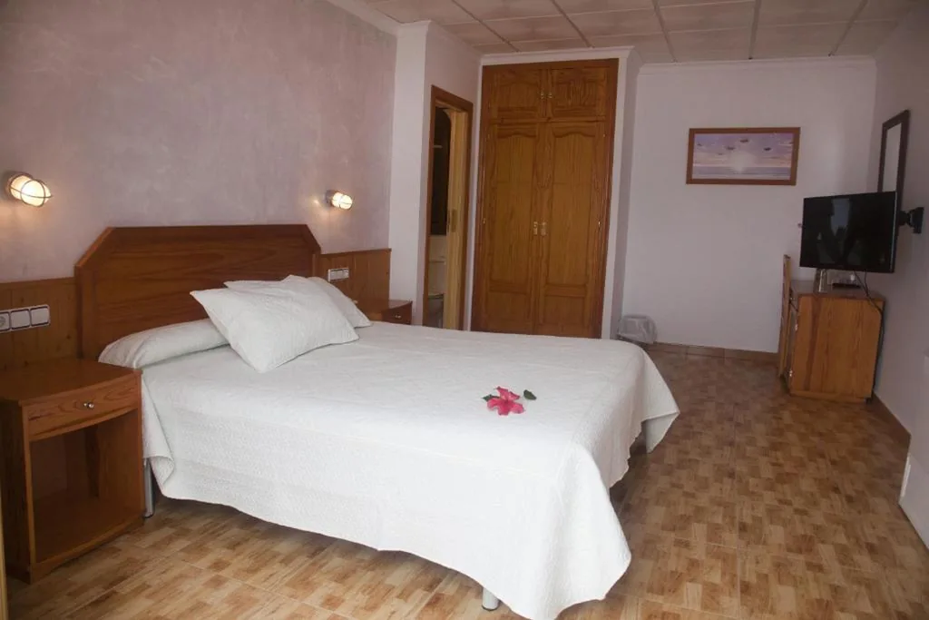 Camera matrimoniale - 1 o 2 letti — Hostal Mar de Frente