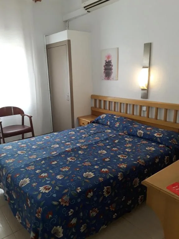 Doppelzimmer mit Gemeinschaftsbad — Hostal Margarita