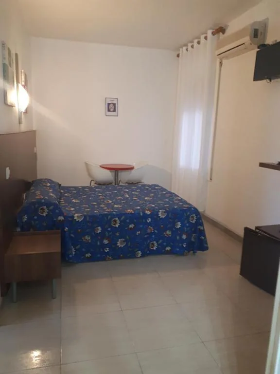 Economy-Doppelzimmer – ohne Aussicht — Hostal Margarita