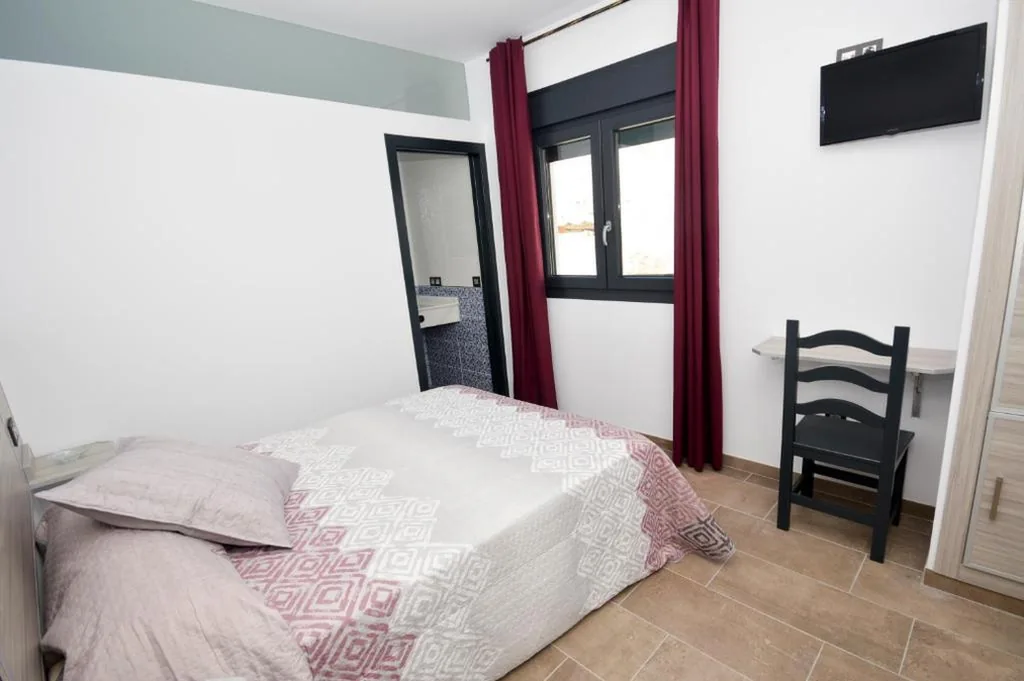 Habitación Doble — Hostal Maria Jose