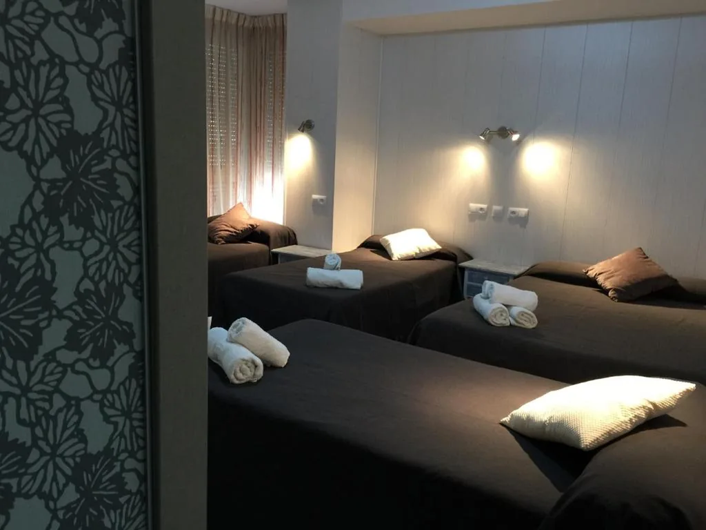 Camera quadrupla — Hostal Maribel