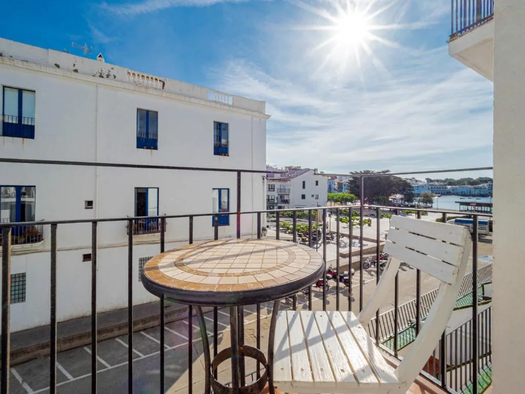 Quarto Duplo com varanda — Hostal Marina Cadaqués