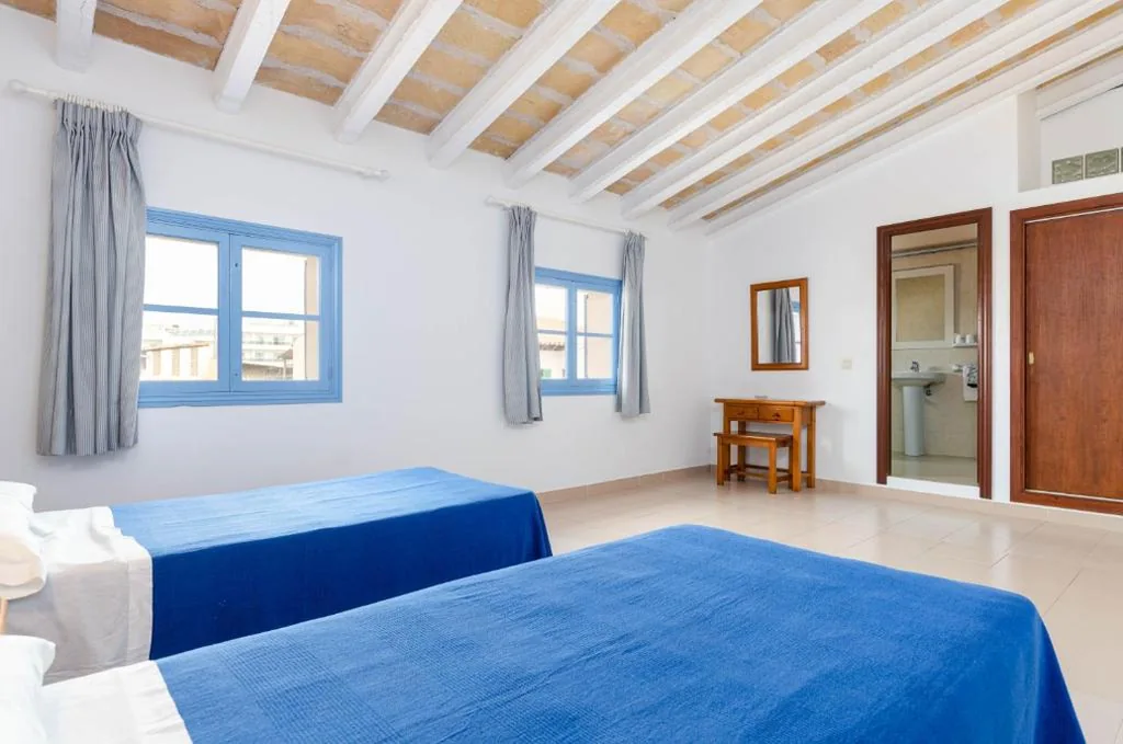 Standard-Doppelzimmer — Hostal Marina