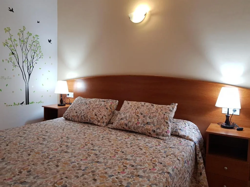 Hostal Mary - ADULTS ONLY 18 AND UP