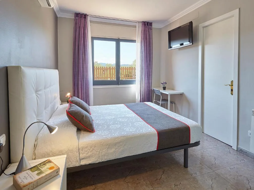 Habitación Familiar — Hostal Mas Ferrer