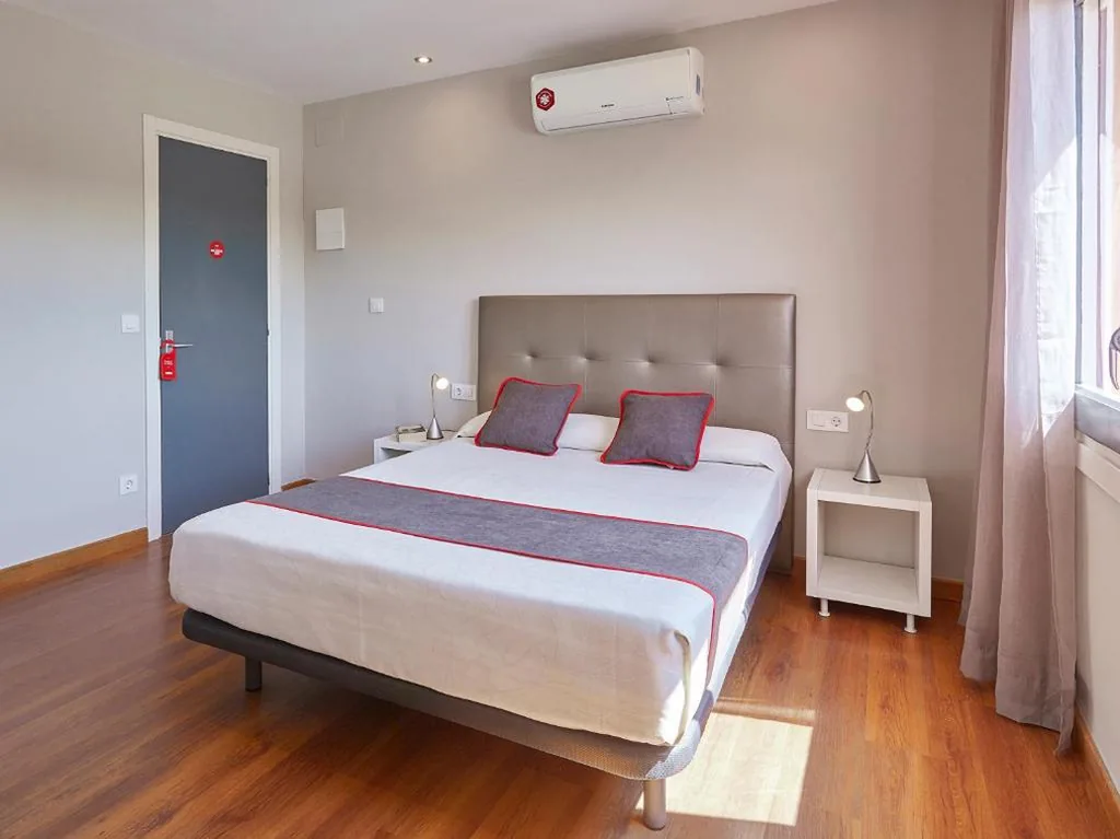 Suite Junior — Hostal Mas Ferrer