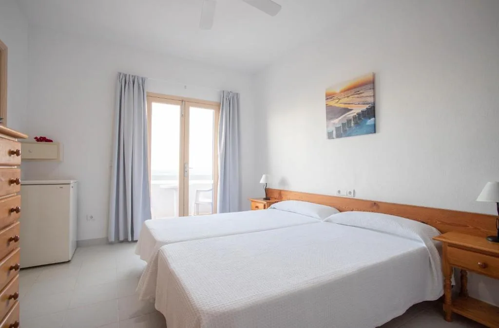 Camera doppia Standard - 2 letti — Hostal Mayans
