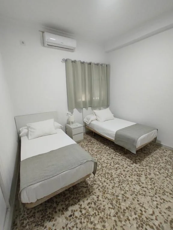 Camera doppia con 2 letti — Hostal Mellizo