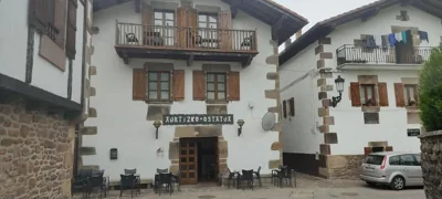 Hostal Mendaurpe — foto 11