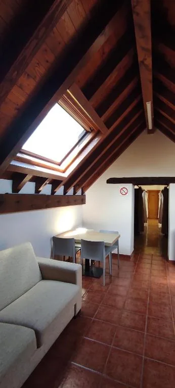 Komfort-Vierbettzimmer — HOSTAL MENDILATZ