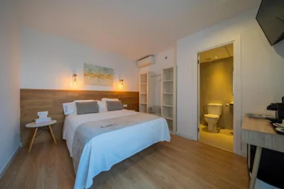 Hostal Menurka — foto 10