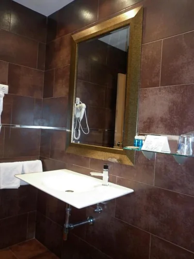 Hostal Mesón Castilla — Foto 7